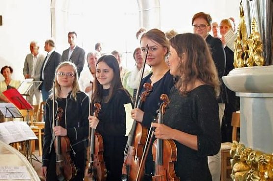 Preise beim Landeswettbewerb (Foto: Karl-Heinz Herrmann) Preise beim Landeswettbewerb (Foto: Karl-Heinz Herrmann)