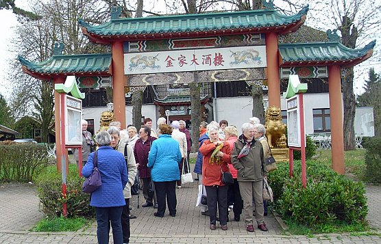 Senioren waren Chinesisch essen (Foto: Thomas Leipold)