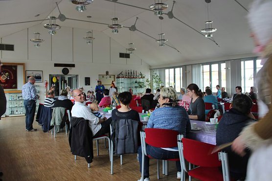 Osterhase war schon da (Foto: Karl-Heinz Herrmann) Osterhase war schon da (Foto: Karl-Heinz Herrmann)