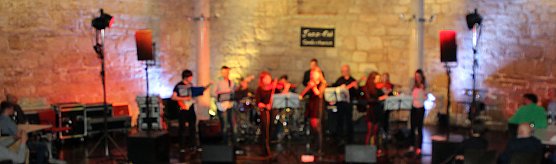 Junge Musiker beim Jazz (Foto: Karl-Heinz Herrmann) Junge Musiker beim Jazz (Foto: Karl-Heinz Herrmann)