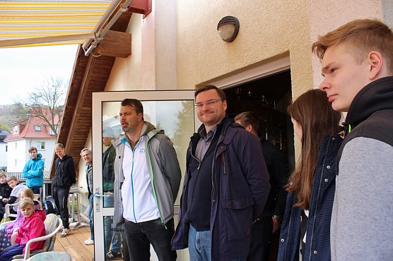 Leider kühler Tennisauftakt (Foto: Karl-Heinz Herrmann) Leider kühler Tennisauftakt (Foto: Karl-Heinz Herrmann)