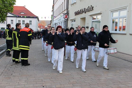 Fackelumzug in Bad Frankenhausen (Foto: Karl-Heinz Herrmann) Fackelumzug in Bad Frankenhausen (Foto: Karl-Heinz Herrmann)