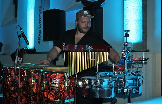 Nach der Arbeit kr&auml;ftig eingeheizt (Foto: Karl-Heinz Herrmann)