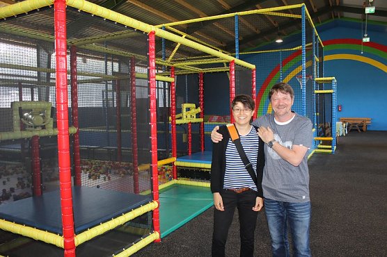 Indoorspielplatz auf Possen eröffnet (Foto: Karl-Heinz Herrmann) Indoorspielplatz auf Possen eröffnet (Foto: Karl-Heinz Herrmann)