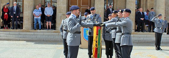 Wieder Lehrgangsteilnehmer feierlich vereidigt (Foto: Karl-Heinz Herrmann)