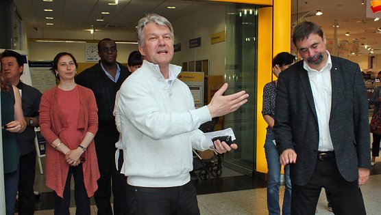 Mit Zimmermannsbleistift dirigiert (Foto: Karl-Heinz Herrmann) Mit Zimmermannsbleistift dirigiert (Foto: Karl-Heinz Herrmann)