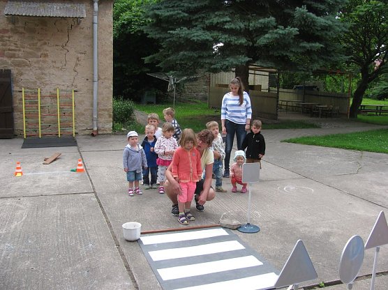 Verkehrssicherheitstag in der Kindertageseinrichtung Riethspatzen Heygendorf (Foto: Bernd M&uuml;ller)