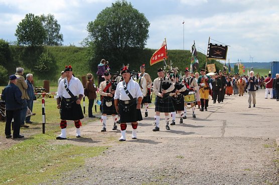 Gro&szlig;e Parade auf dem Dickkopf (Foto: Karl-Heinz Herrmann)