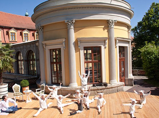 Das Tanzstudio Radeva wird mit seinen Eleven bei den Sondersh&auml;user Schlossfestspielen gastieren (Foto: Anja Daniela Wagner)