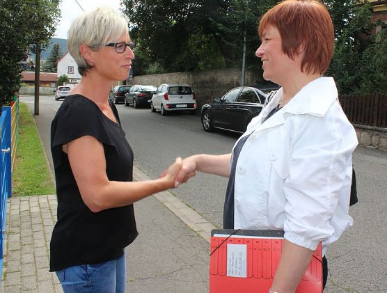 Staatssekret&auml;rin in Kita (Foto: Karl-Heinz Herrmann)
