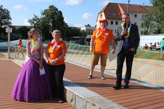 Schwimmbadfest er&ouml;ffnet (Foto: Karl-Heinz Herrmann)
