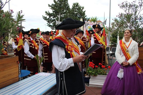 Er&ouml;ffnung Bauernmarkt (Foto: Karl-Heinz Herrmann)