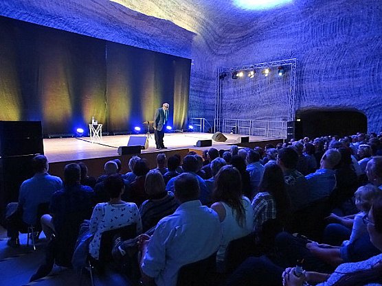 Hans-Joachim Heist �noch &acute;n Gedicht (Foto: Birgit Jung)