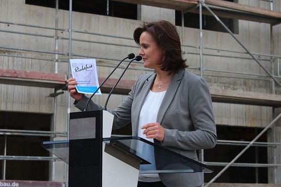 Richtfest an Gemeinschaftsschule gefeiert (Foto: Karl-Heinz Herrmann)