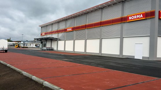 Neue Gesch&auml;fte und mehr (Foto: Karl-Heinz Herrmann)