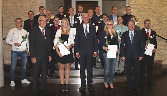  Ausgezeichnete Pr&uuml;fungsleistungen belohnt (Foto: Karl-Heinz Herrmann)