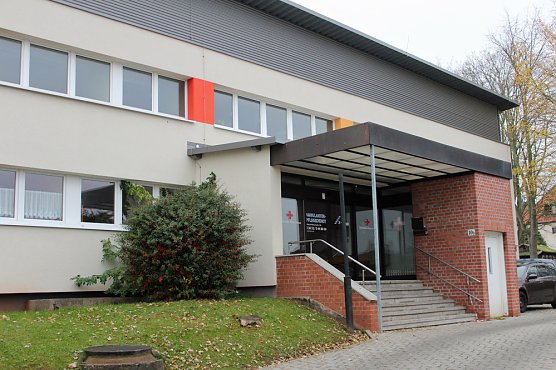 Beim Lesen gelauscht (Foto: Karl-Heinz Herrmann)