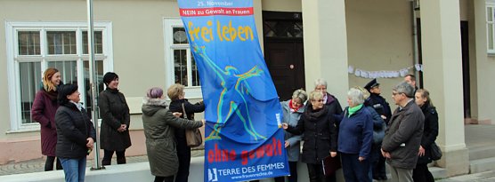 Keine Gewalt an Frauen (Foto: Karl-Heinz Herrmann) Keine Gewalt an Frauen (Foto: Karl-Heinz Herrmann)
