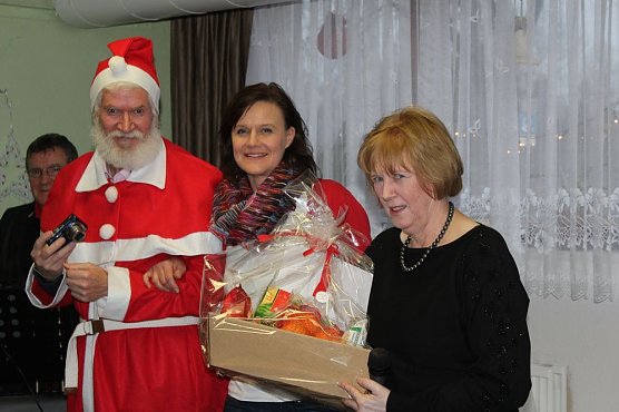 Gemütliche Weihnachtsfeier im Verband (Foto: Karl-Heinz Herrmann) Gemütliche Weihnachtsfeier im Verband (Foto: Karl-Heinz Herrmann)