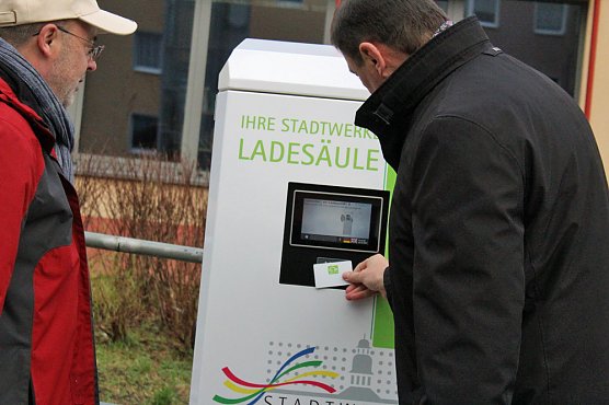 Jetzt mit dem E-Auto besser nach Sondershausen (Foto: Karl-Heinz Herrmann) Jetzt mit dem E-Auto besser nach Sondershausen (Foto: Karl-Heinz Herrmann)