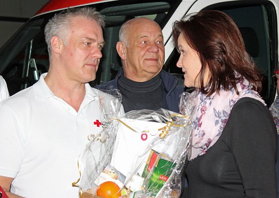 DRK und Polizei besucht (Foto: Karl-Heinz Herrmann) DRK und Polizei besucht (Foto: Karl-Heinz Herrmann)