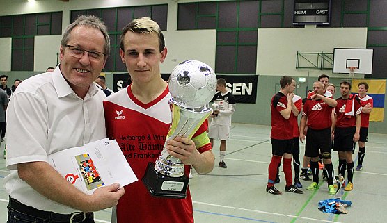 Spannung bis zum letzten Schuss (Foto: Karl-Heinz Herrmann)