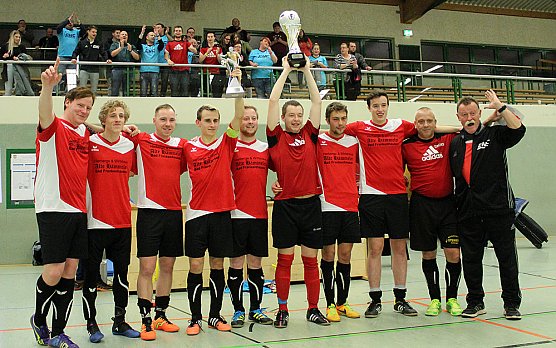 Spannung bis zum letzten Schuss (Foto: Karl-Heinz Herrmann)