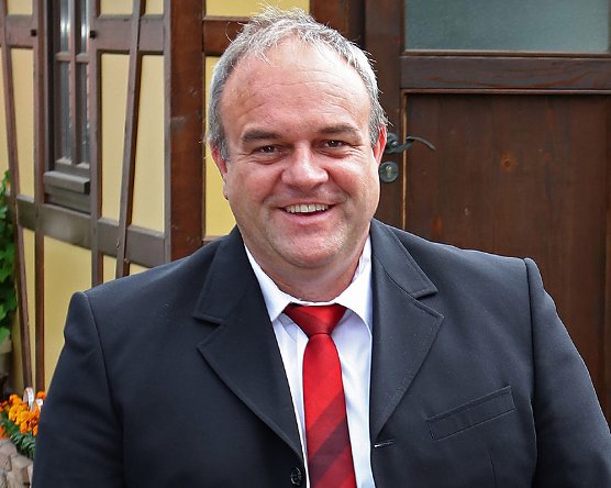 Steffen Gröbel geht als Bürgermeisterkandidat in Ebeleben ins Rennen (Foto: privat) Steffen Gröbel geht als Bürgermeisterkandidat in Ebeleben ins Rennen (Foto: privat)