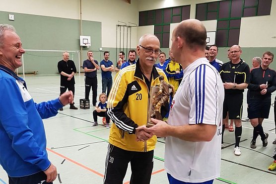 Oldi-Kicker begeisterten (Foto: Holm Suffa)