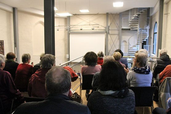 Massenandrang zum Gesundheitstag (Foto: Karl-Heinz Herrmann) Massenandrang zum Gesundheitstag (Foto: Karl-Heinz Herrmann)