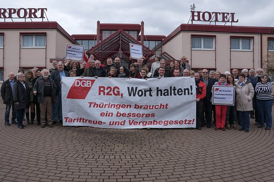 Abgeordnete von r2g m&uuml;ssen Wort halt (Foto: DGB)