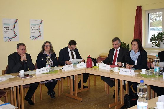 Umsetzung des Landesprogramms "Arbeit für Thüringen (LAT) (Foto: Karl-Heinz Herrmann) Umsetzung des Landesprogramms "Arbeit für Thüringen (LAT) (Foto: Karl-Heinz Herrmann)