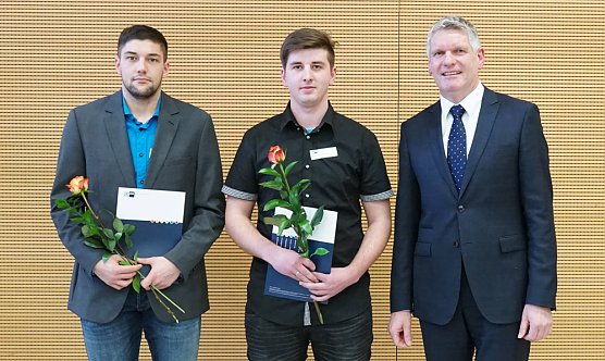 Stipendien &uuml;bergeben (Foto: IHK Nordhausen)