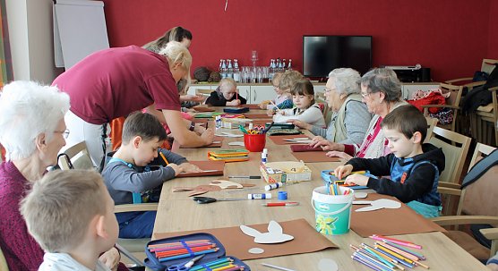Stups, der kleine Osterhase braucht Hilfe,... (Foto: AWO Seniorenresidenz)