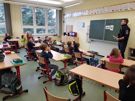 Aufregende Stunden mit polizeilicher Unterst&uuml;tzung (Foto: GS Hohenebra)