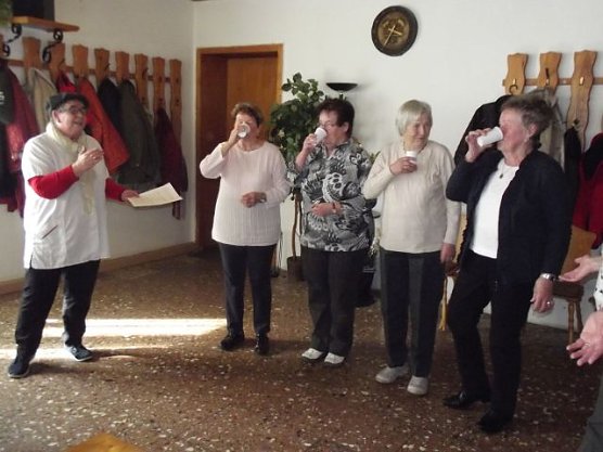 Oster-Nachlese im WB 4 mit Programm (Foto: Thomas Leipold) Oster-Nachlese im WB 4 mit Programm (Foto: Thomas Leipold)