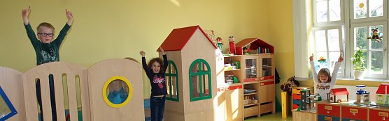 Hurra, wir spielen in der sanierten Kita (Foto: Karl-Heinz Herrmann)