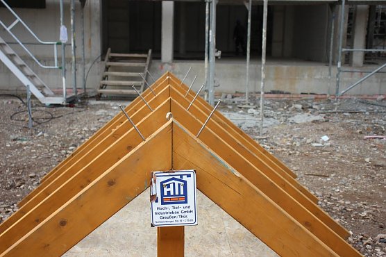 Feierliches Richtfest am Kyffh&auml;usergymnasium (Foto: Karl-Heinz Herrmann)