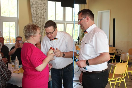 Bosseln Gr&uuml;&szlig;e (Foto: Karl-Heinz Herrmann)