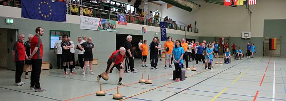 Wette verloren - Erfolgreicher in den Europacup Bosseln (Foto: Karl-Heinz Herrmann) Wette verloren - Erfolgreicher in den Europacup Bosseln (Foto: Karl-Heinz Herrmann)