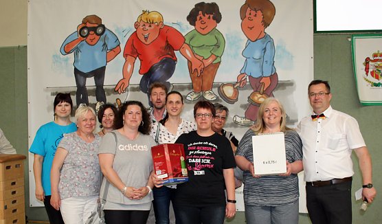 Wette verloren - Erfolgreicher in den Europacup Bosseln (Foto: Karl-Heinz Herrmann) Wette verloren - Erfolgreicher in den Europacup Bosseln (Foto: Karl-Heinz Herrmann)