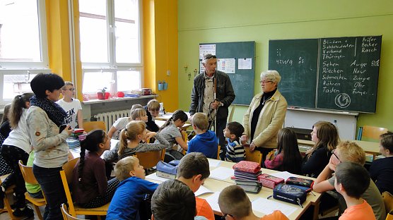 An Grundschulen unterwegs (Foto: M. Rasch)