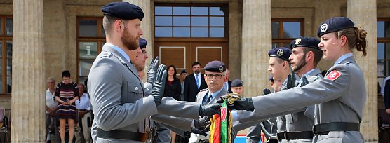 Wieder Soldatinnen und Soldaten vereidigt (Foto: Karl-Heinz Herrmann)