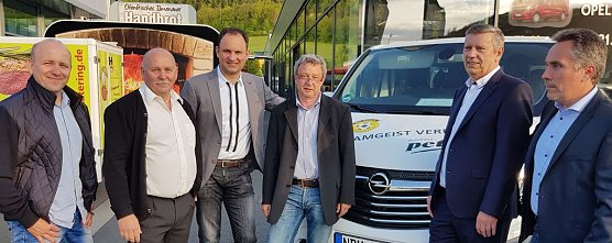 Mega-Party, super Stimmung, neue A-Klasse... (Foto: BSV Eintracht) Mega-Party, super Stimmung, neue A-Klasse... (Foto: BSV Eintracht)