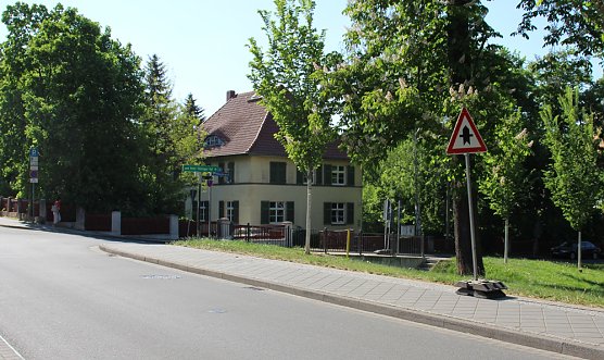 Vorl&auml;ufige Verkehrsf&uuml;hrung bleibt vorerst (Foto: Karl-Heinz Herrmann)