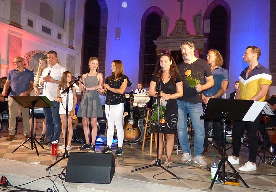 Zum Ersten, zum Zweiten und zum Dritten: (Foto: Peter Zimmer)