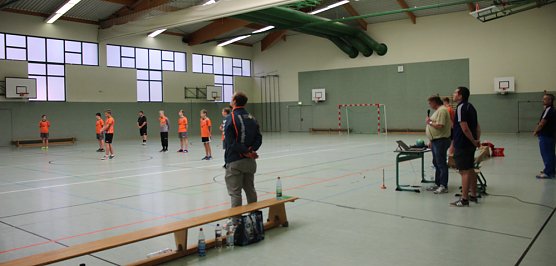 Handballligen kommen ins Laufen (Foto: Karl-Heinz Herrmann)