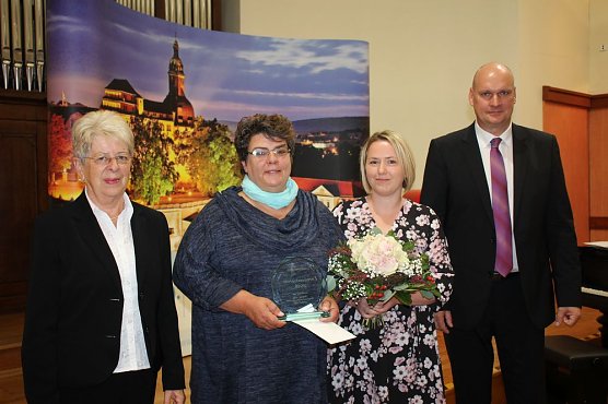 Die Ausgezeichneten der Ehrenamtsgala (2) (Foto: Karl-Heinz Herrmann) Die Ausgezeichneten der Ehrenamtsgala (2) (Foto: Karl-Heinz Herrmann)