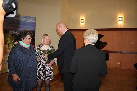 Die Ausgezeichneten der Ehrenamtsgala (2) (Foto: Karl-Heinz Herrmann) Die Ausgezeichneten der Ehrenamtsgala (2) (Foto: Karl-Heinz Herrmann)