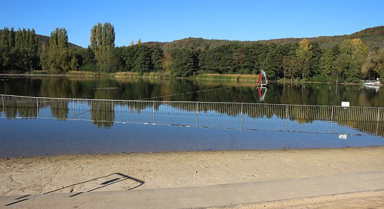 Abbaden noch nicht das Ende vom Badebetrieb (Foto: Karl-Heinz Herrmann)
